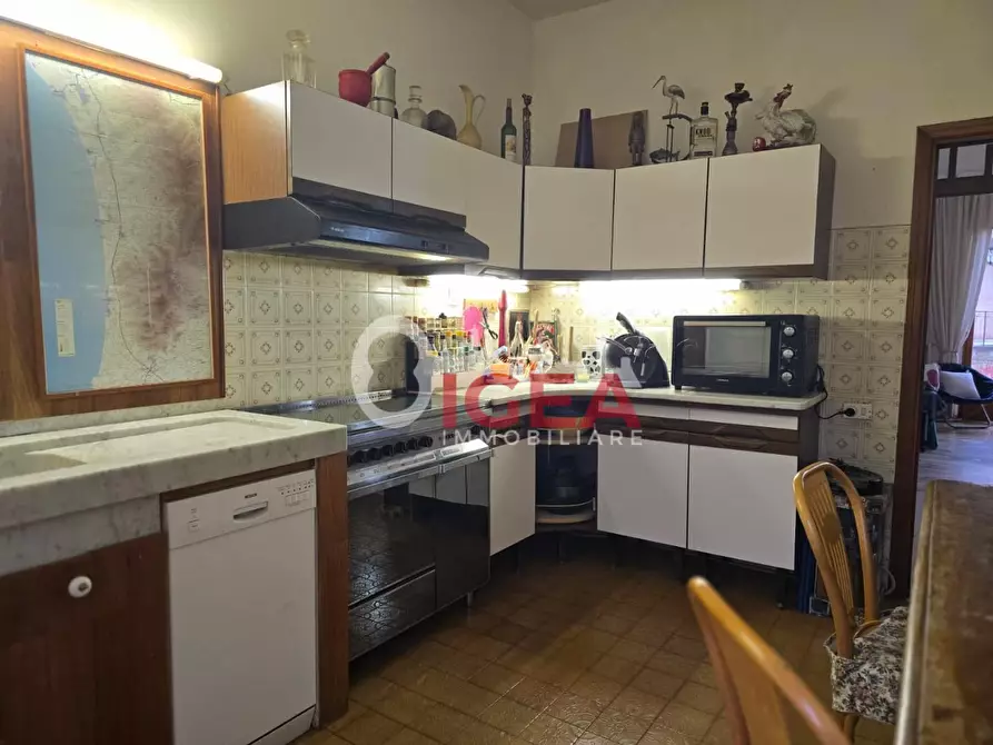 Immagine 18 di Appartamento in vendita  a Siena