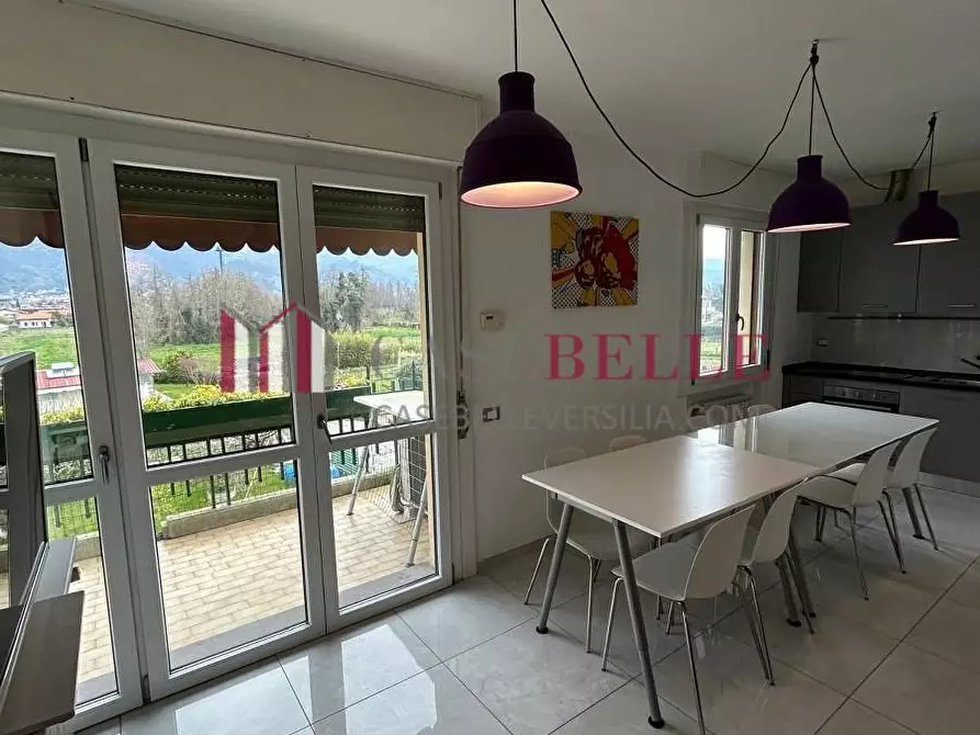 Immagine 11 di Appartamento in affitto  a Massa