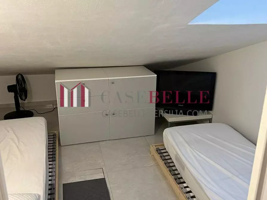 Immagine 3 di Appartamento in affitto  a Massa