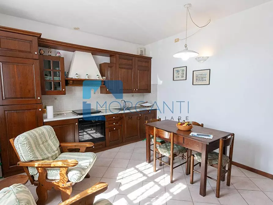 Immagine 2 di Appartamento in vendita  a Pietrasanta