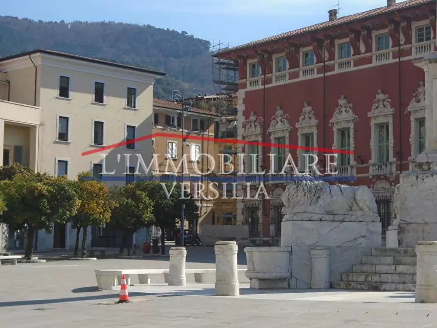 Immagine 16 di Capannone industriale in vendita  a Massa
