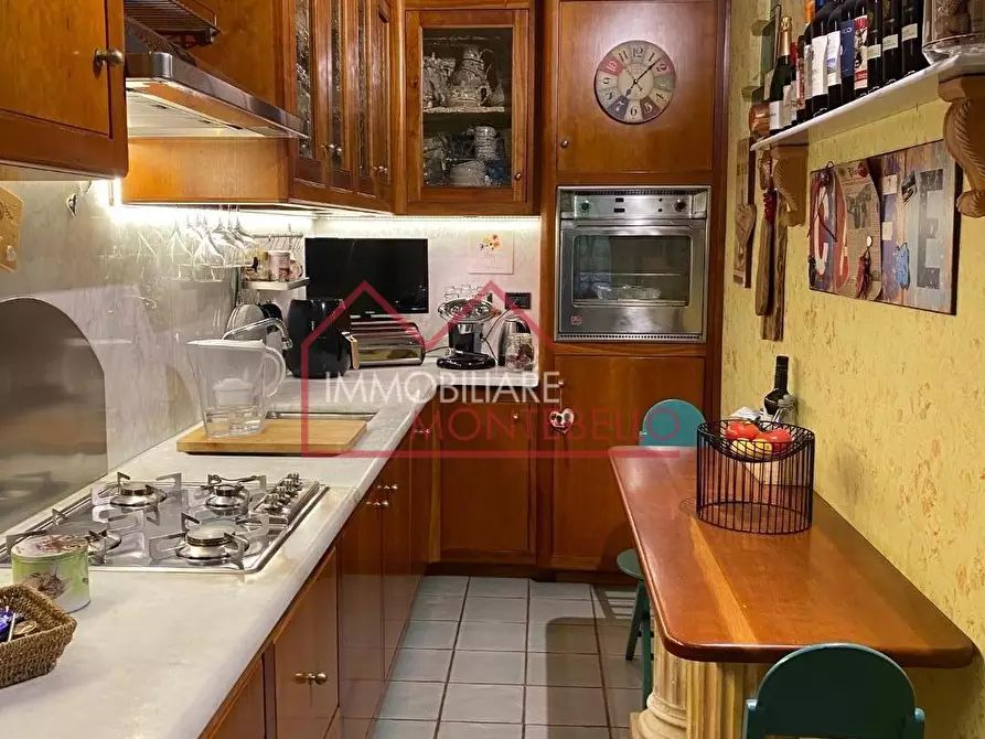 Immagine 22 di Casa bifamiliare in vendita  a Massarosa