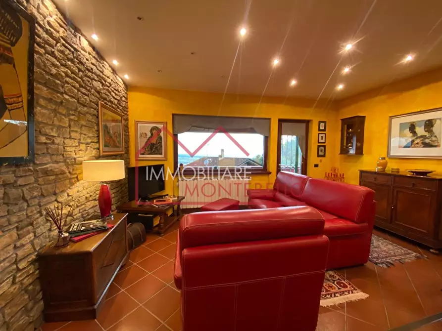 Immagine 26 di Casa bifamiliare in vendita  a Massarosa