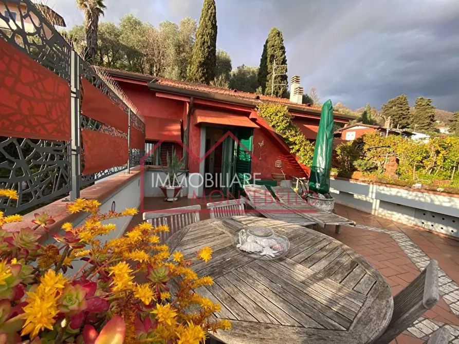 Immagine 37 di Casa bifamiliare in vendita  a Massarosa