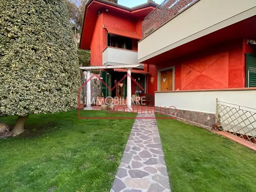 Immagine 2 di Casa bifamiliare in vendita  a Massarosa