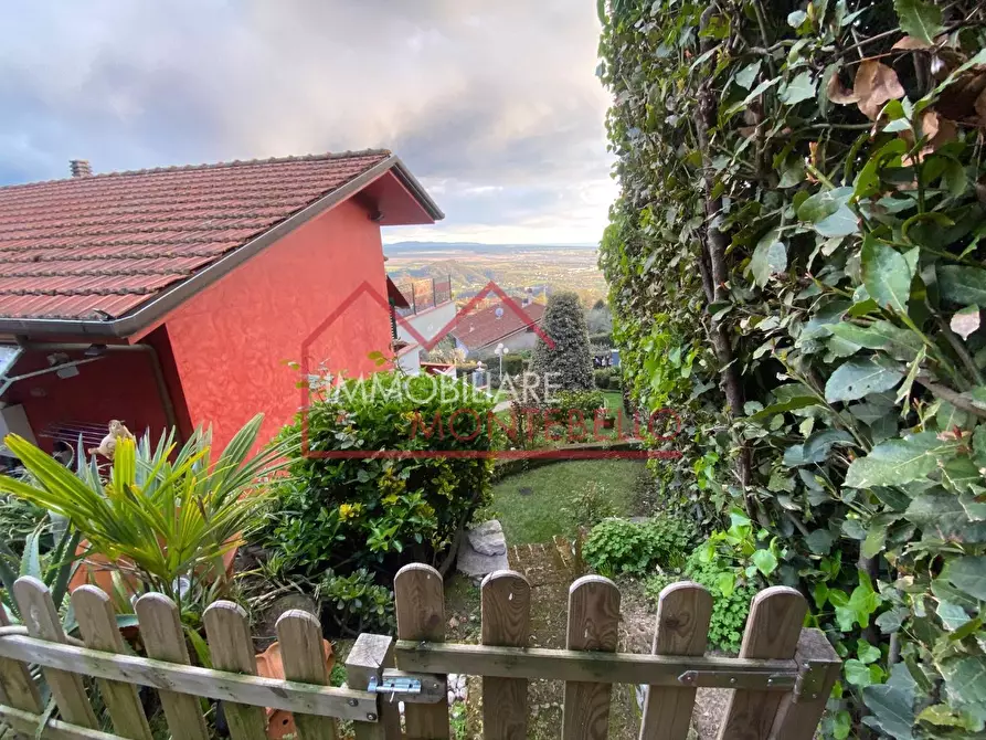 Immagine 4 di Casa bifamiliare in vendita  a Massarosa