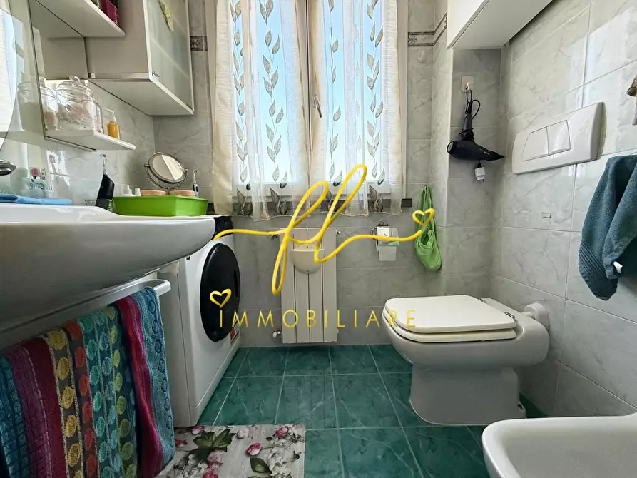 Immagine 30 di Appartamento in vendita  a Cecina