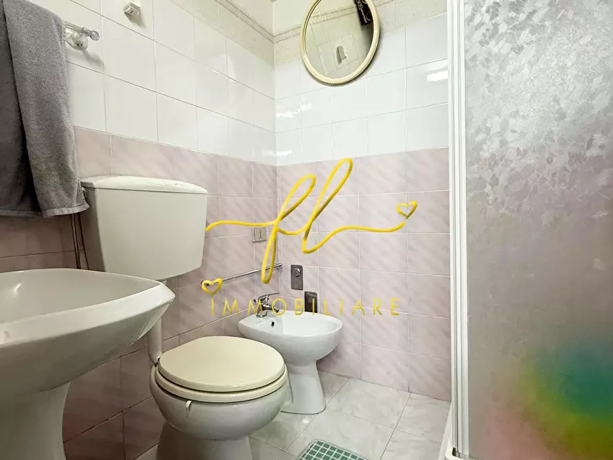 Immagine 29 di Appartamento in vendita  a Cecina