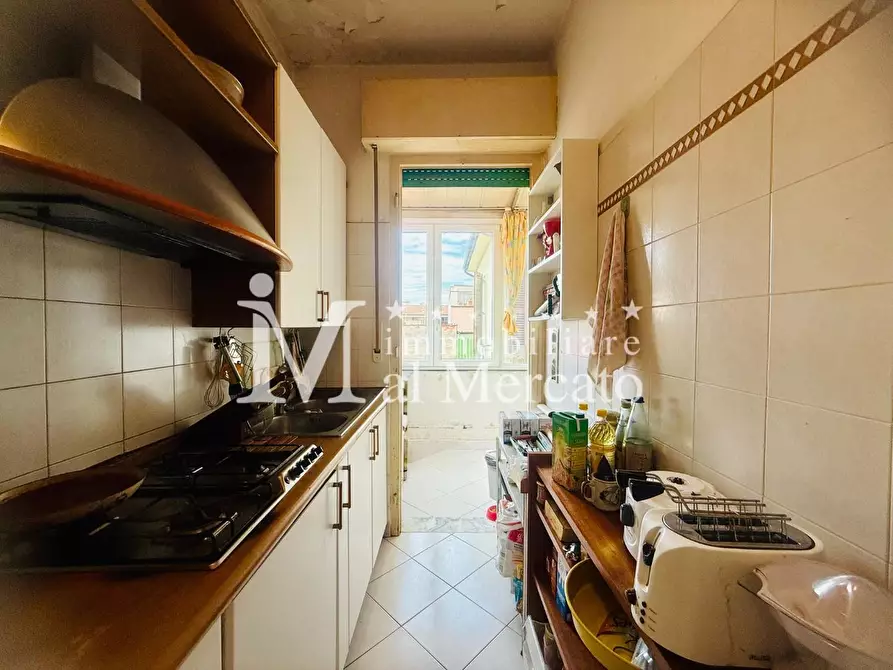 Immagine 5 di Appartamento in vendita  a Viareggio