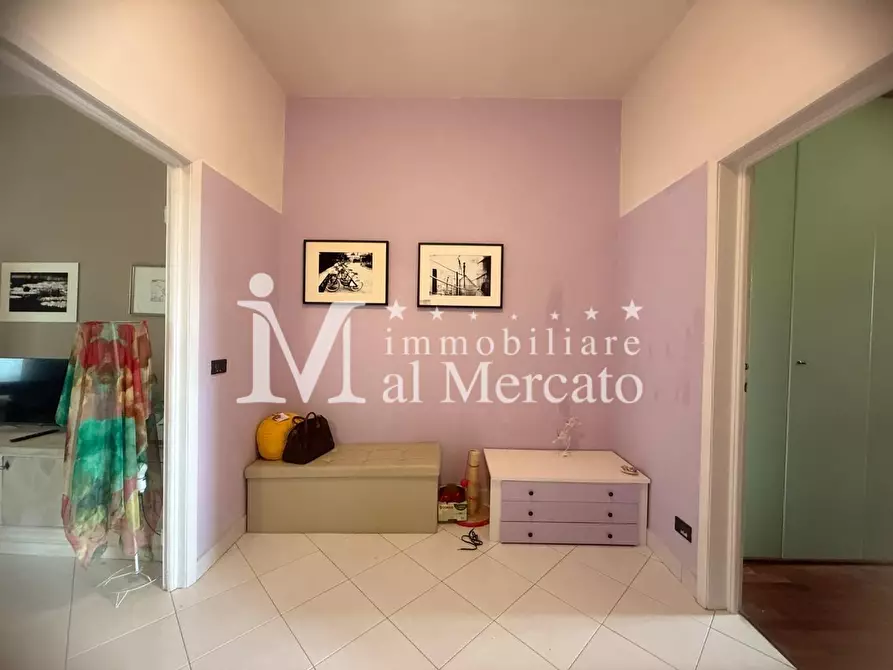 Immagine 15 di Appartamento in vendita  a Viareggio