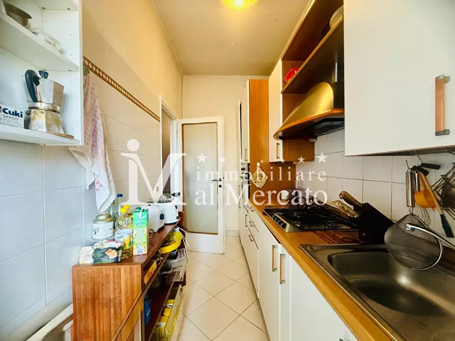 Immagine 8 di Appartamento in vendita  a Viareggio