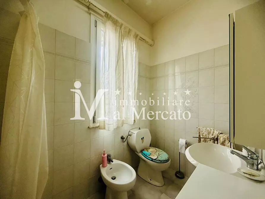 Immagine 9 di Appartamento in vendita  a Viareggio