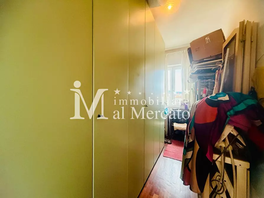 Immagine 4 di Appartamento in vendita  a Viareggio