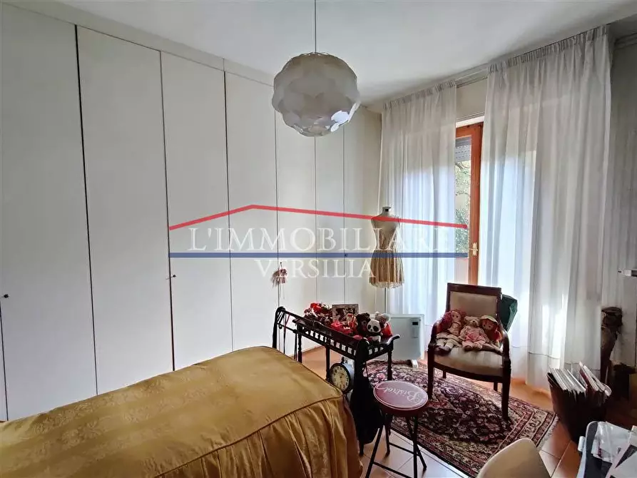 Immagine 14 di Appartamento in vendita  a Massa