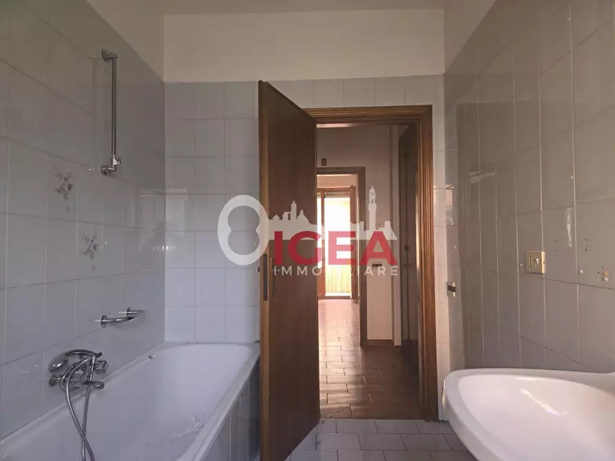 Immagine 28 di Appartamento in vendita  a Colle Di Val D'elsa