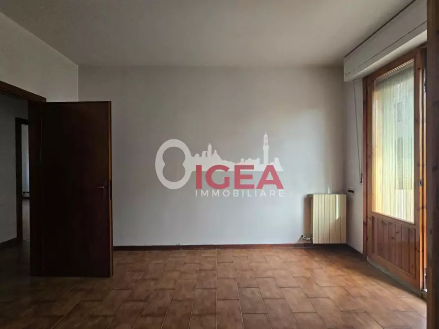 Immagine 12 di Appartamento in vendita  a Colle Di Val D'elsa