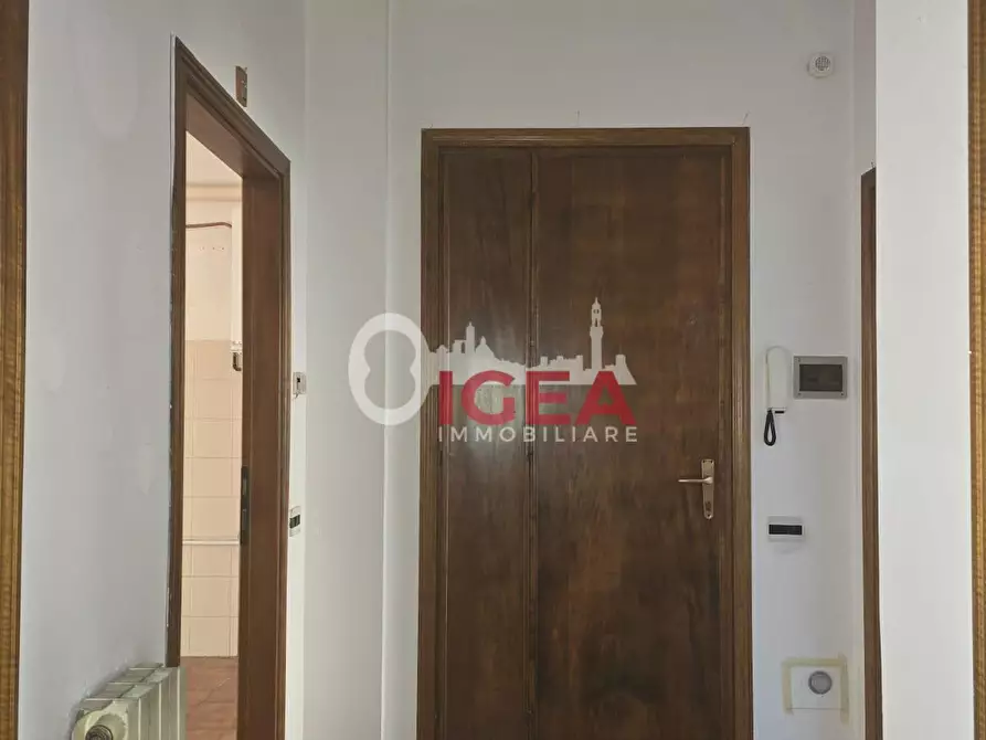 Immagine 17 di Appartamento in vendita  a Colle Di Val D'elsa