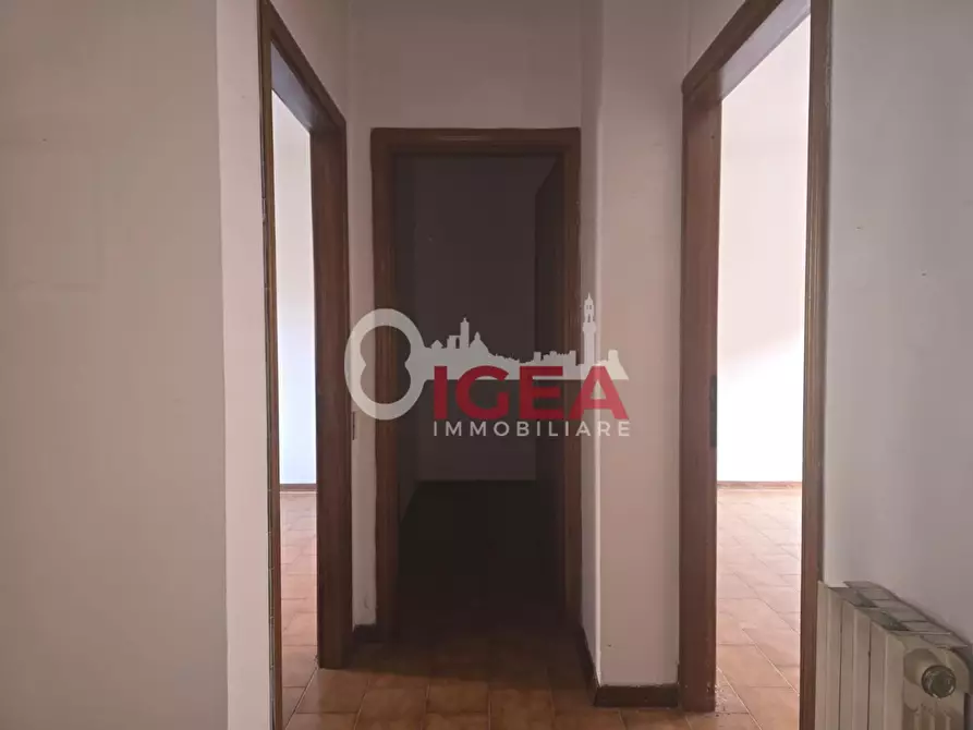 Immagine 18 di Appartamento in vendita  a Colle Di Val D'elsa