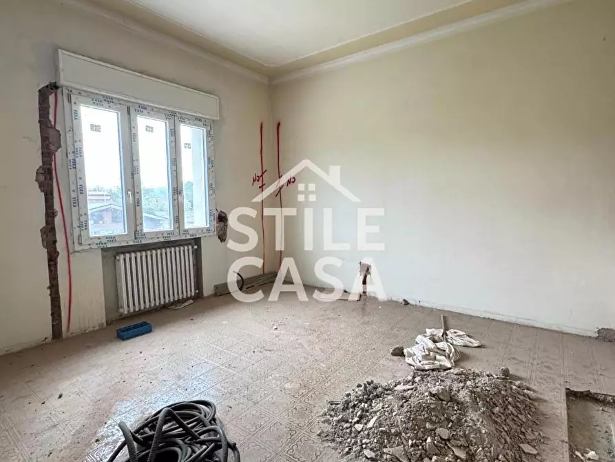 Immagine 47 di Villa in vendita  a Altopascio