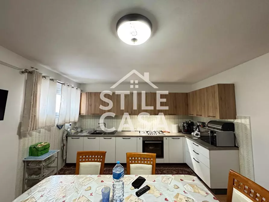 Immagine 9 di Villa in vendita  a Altopascio