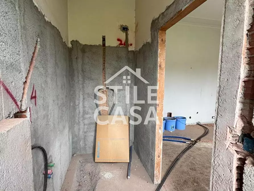 Immagine 56 di Villa in vendita  a Altopascio