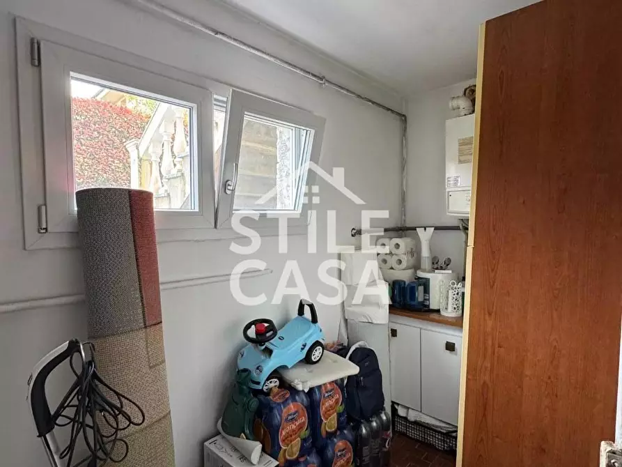 Immagine 37 di Villa in vendita  a Altopascio