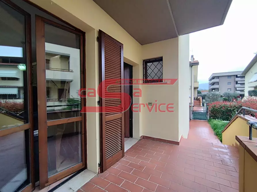 Immagine 27 di Casa quadrifamiliare in vendita  a Massa E Cozzile