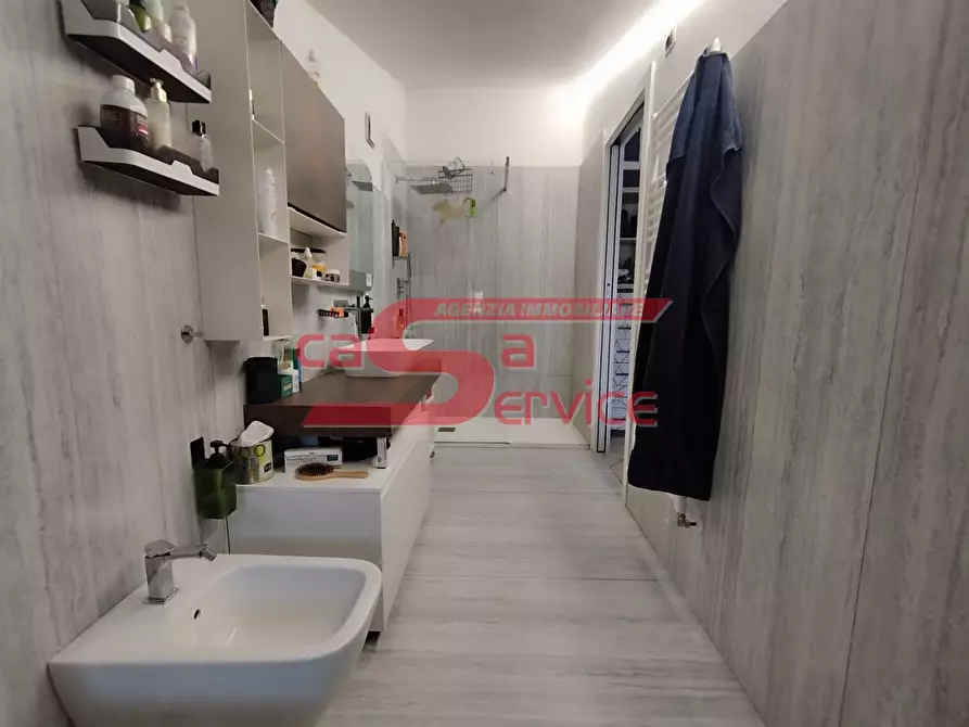 Immagine 20 di Casa quadrifamiliare in vendita  a Massa E Cozzile