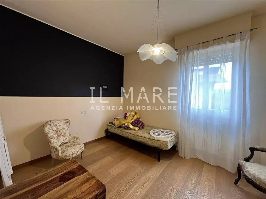 Immagine 15 di Appartamento in vendita  a Massa