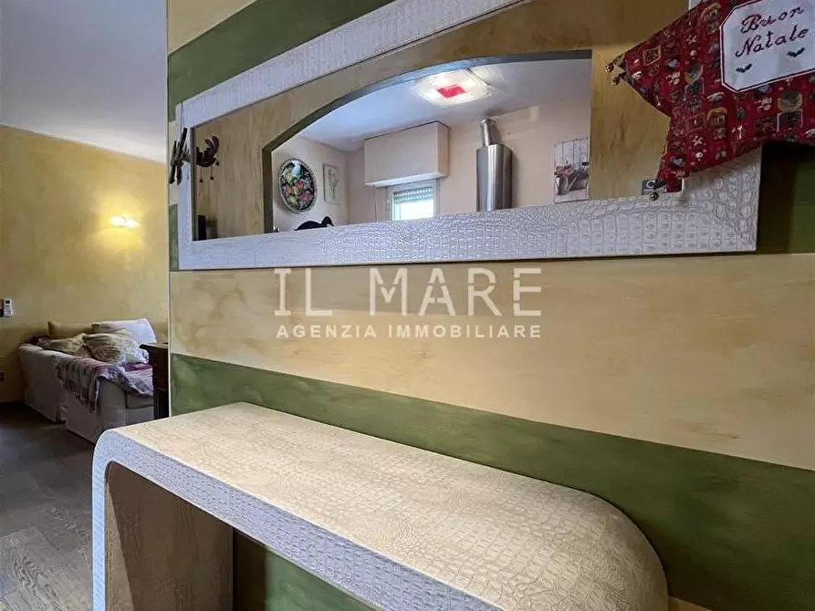 Immagine 10 di Appartamento in vendita  a Massa