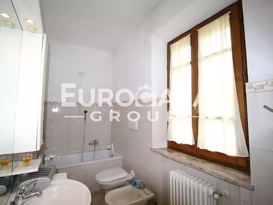 Immagine 28 di Villa in vendita  a Lucca