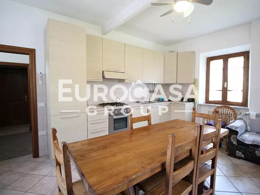 Immagine 8 di Villa in vendita  a Lucca