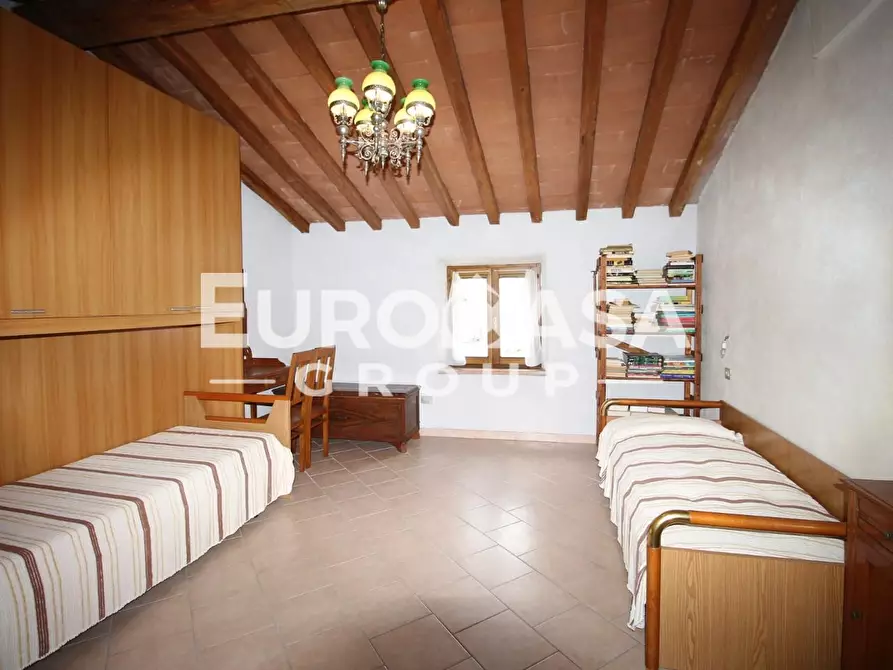 Immagine 36 di Villa in vendita  a Lucca