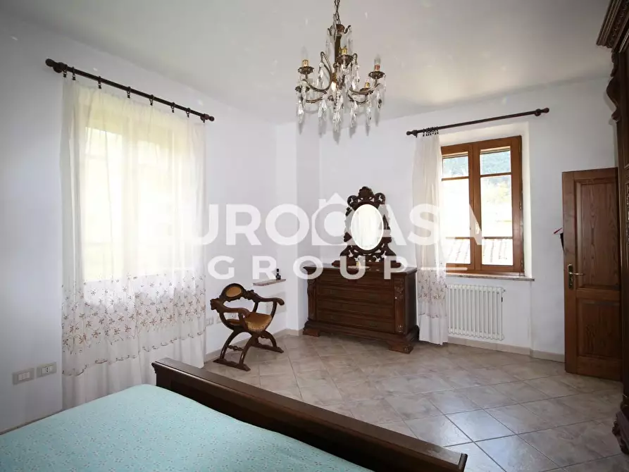 Immagine 24 di Villa in vendita  a Lucca