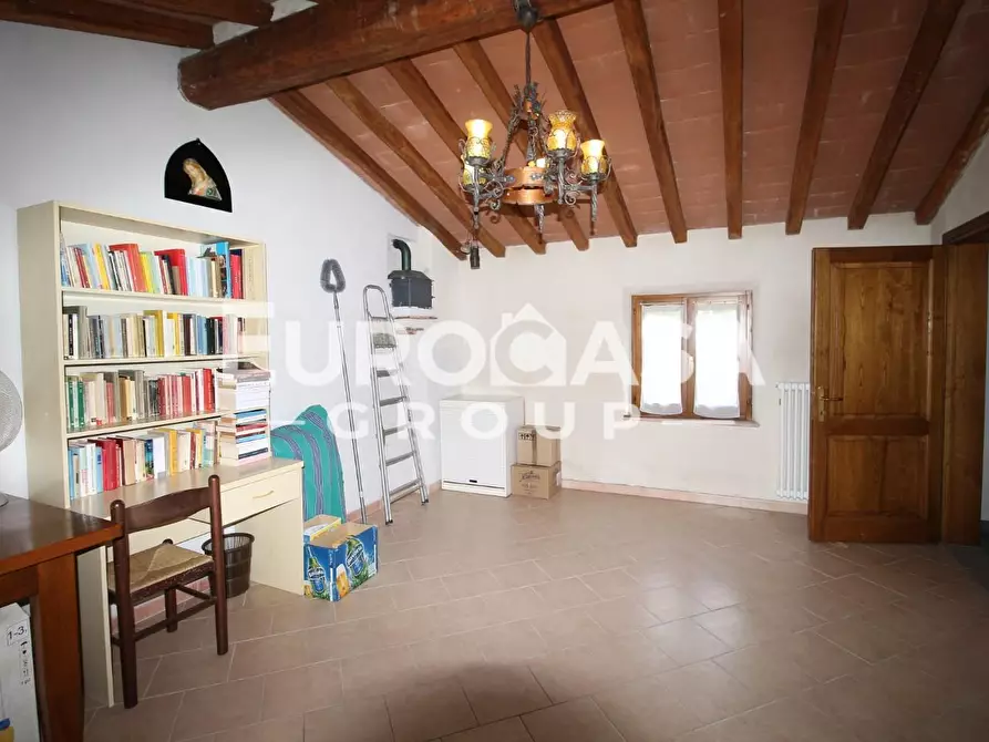 Immagine 32 di Villa in vendita  a Lucca