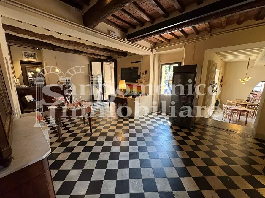 Immagine 35 di Bar / Ristorante in vendita  a Calci