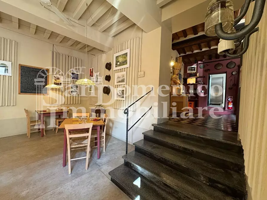 Immagine 36 di Bar / Ristorante in vendita  a Calci