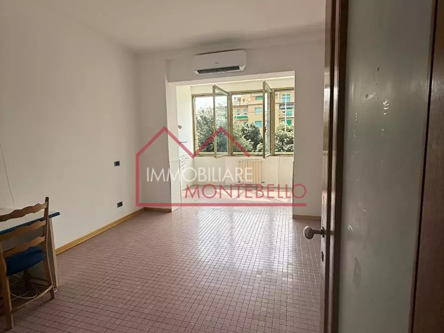 Immagine 13 di Appartamento in vendita  a Camaiore