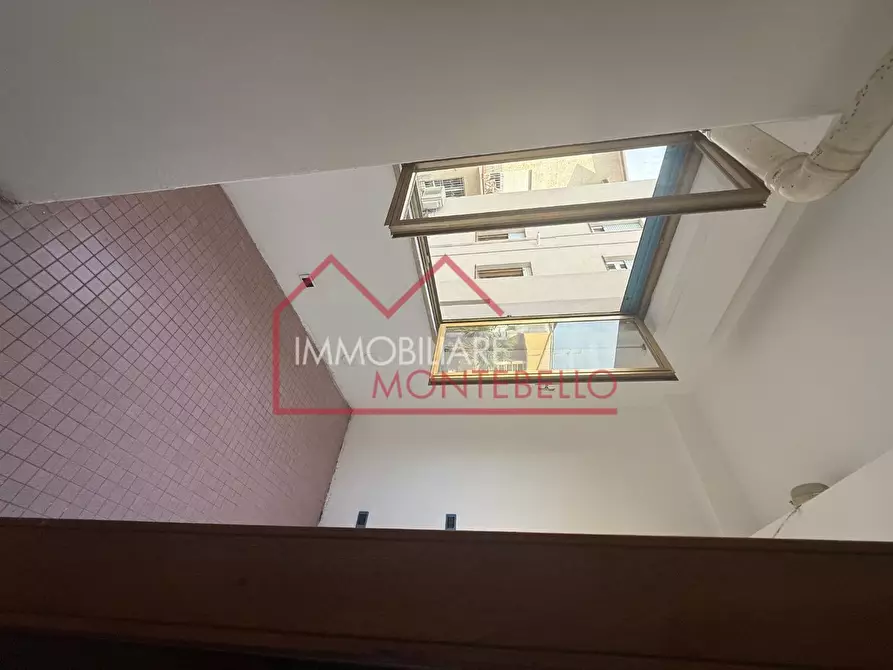 Immagine 11 di Appartamento in vendita  a Camaiore