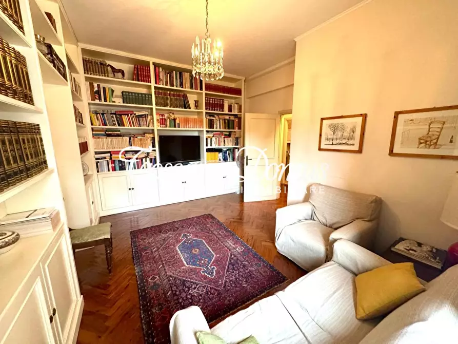 Immagine 24 di Appartamento in vendita  a Siena