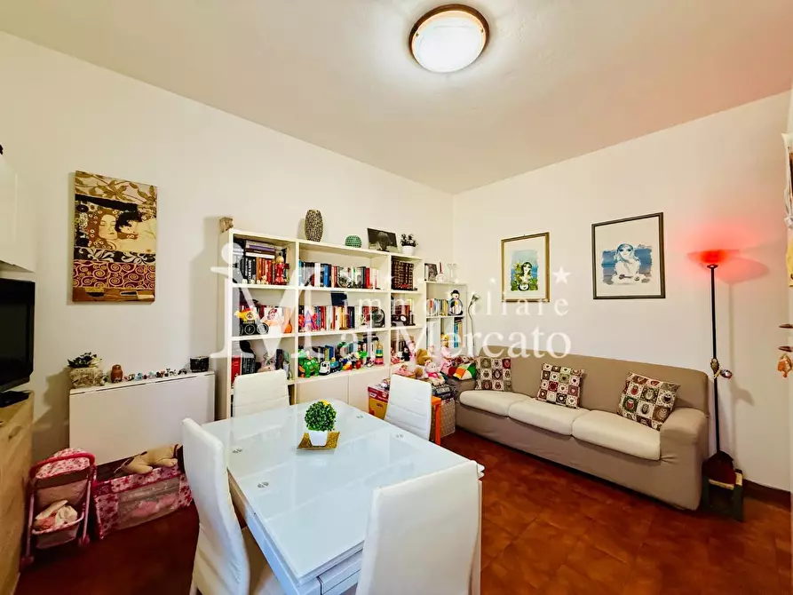 Immagine 6 di Appartamento in vendita  a Viareggio