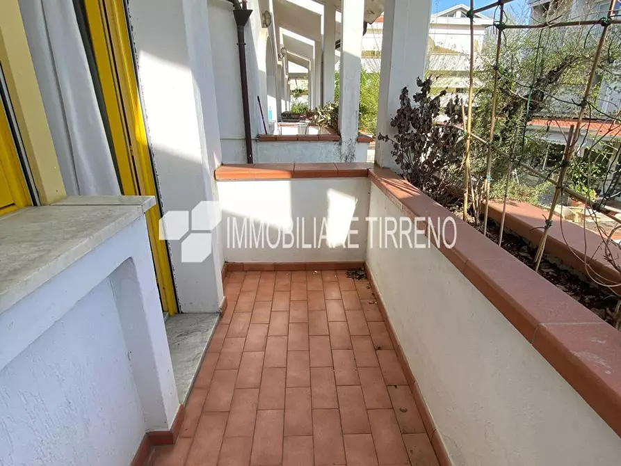 Immagine 16 di Villetta a schiera in vendita  a Massa