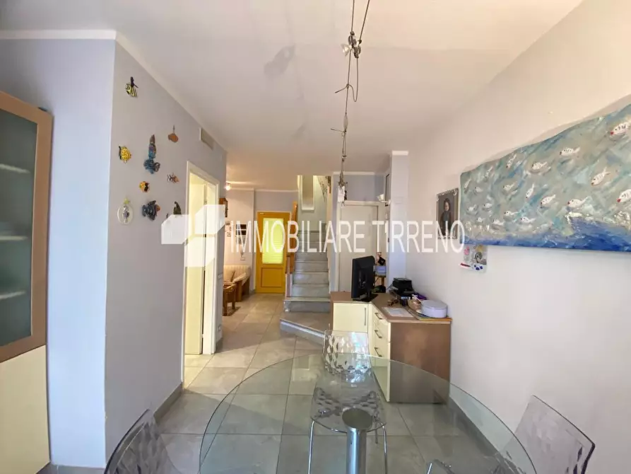 Immagine 8 di Villetta a schiera in vendita  a Massa