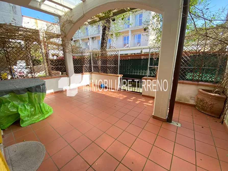 Immagine 19 di Villetta a schiera in vendita  a Massa