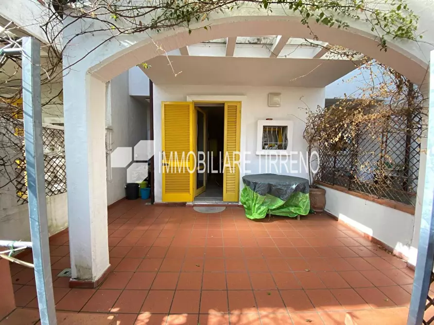 Immagine 18 di Villetta a schiera in vendita  a Massa