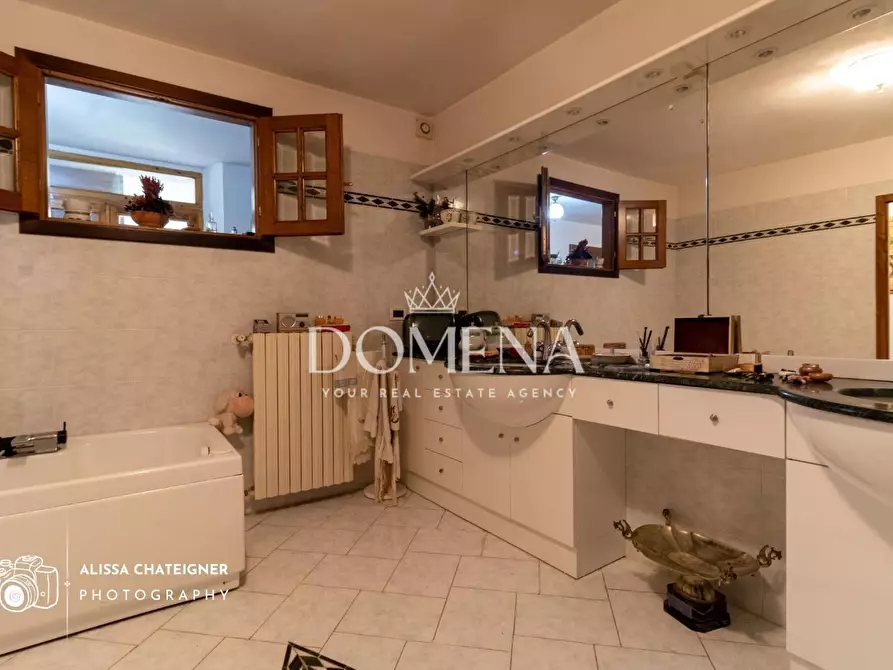 Immagine 35 di Villa in vendita  a Colle Di Val D'elsa