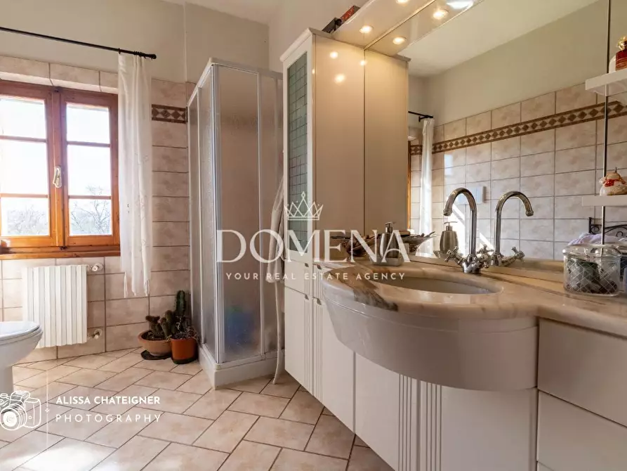 Immagine 33 di Villa in vendita  a Colle Di Val D'elsa