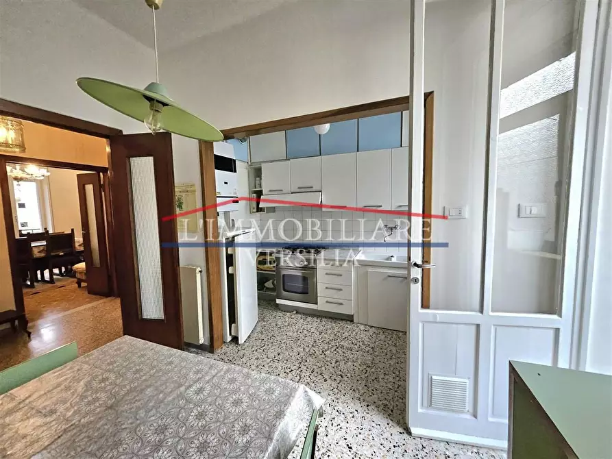 Immagine 6 di Appartamento in vendita  a Massa