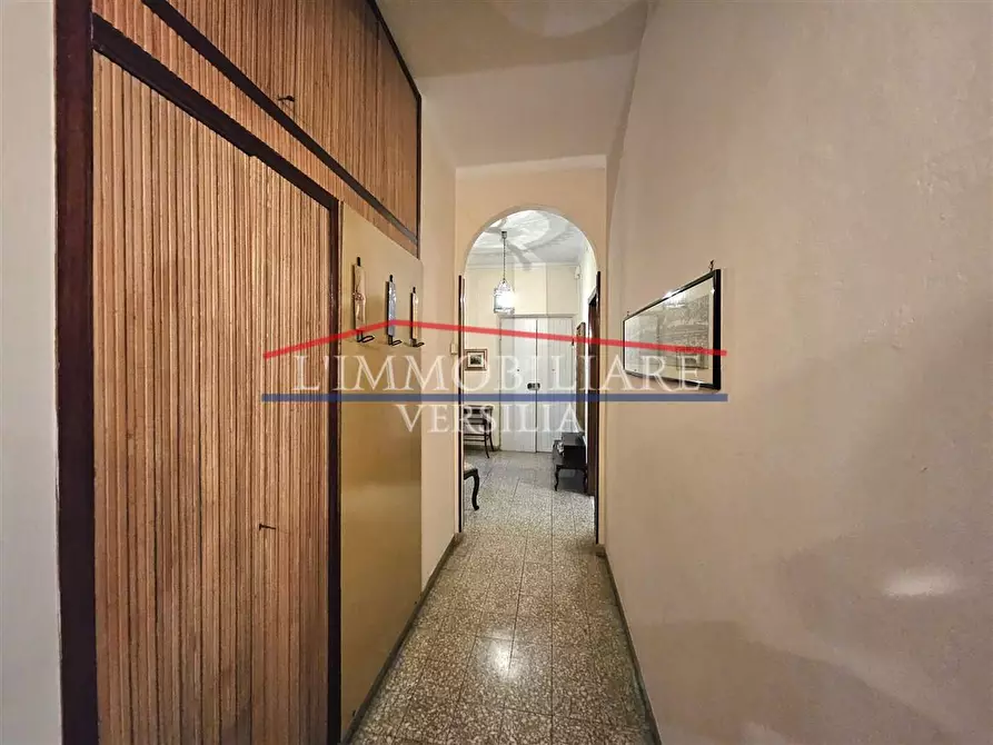 Immagine 18 di Appartamento in vendita  a Massa