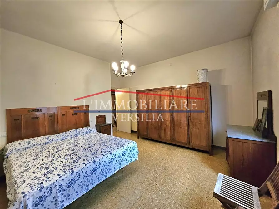 Immagine 24 di Appartamento in vendita  a Massa